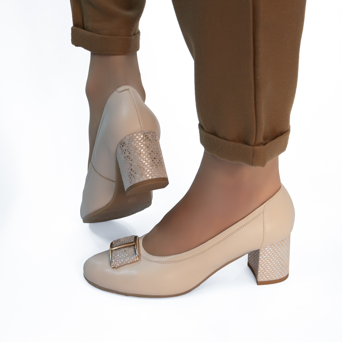  Beige leather pumps 5754 Bioeco by Arka.