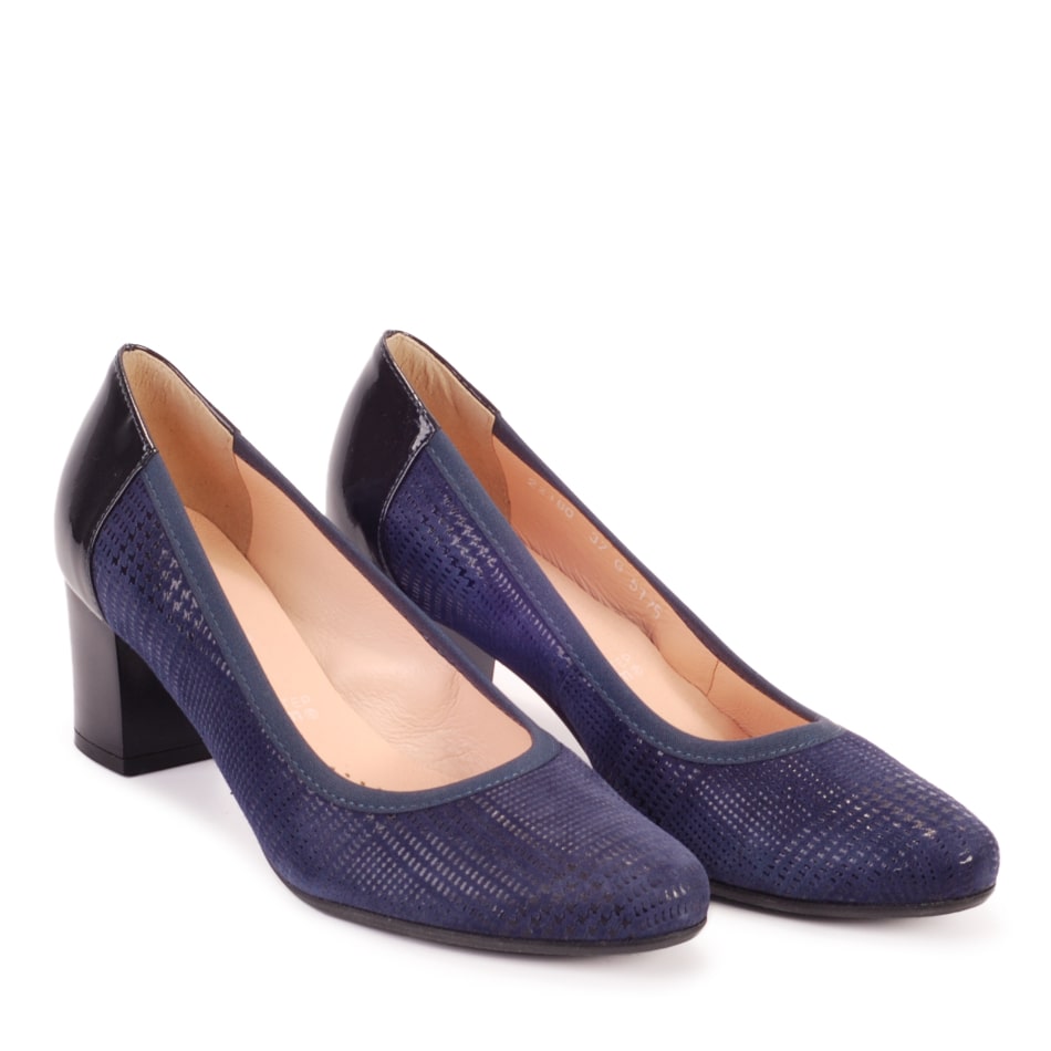  Leather navy blue shoes with a varnished heel