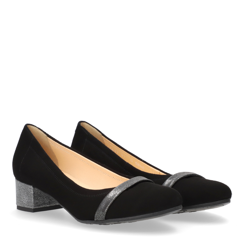  Black velor shoes with a covered heel