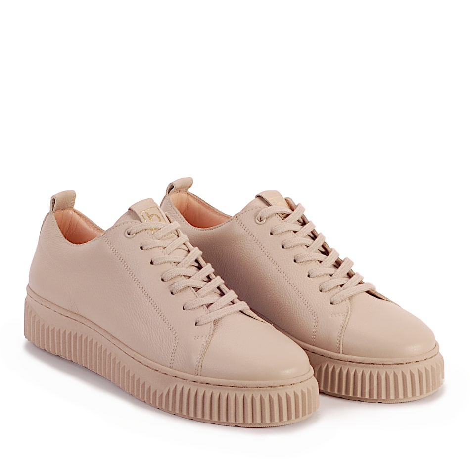  Beige leather sports shoes