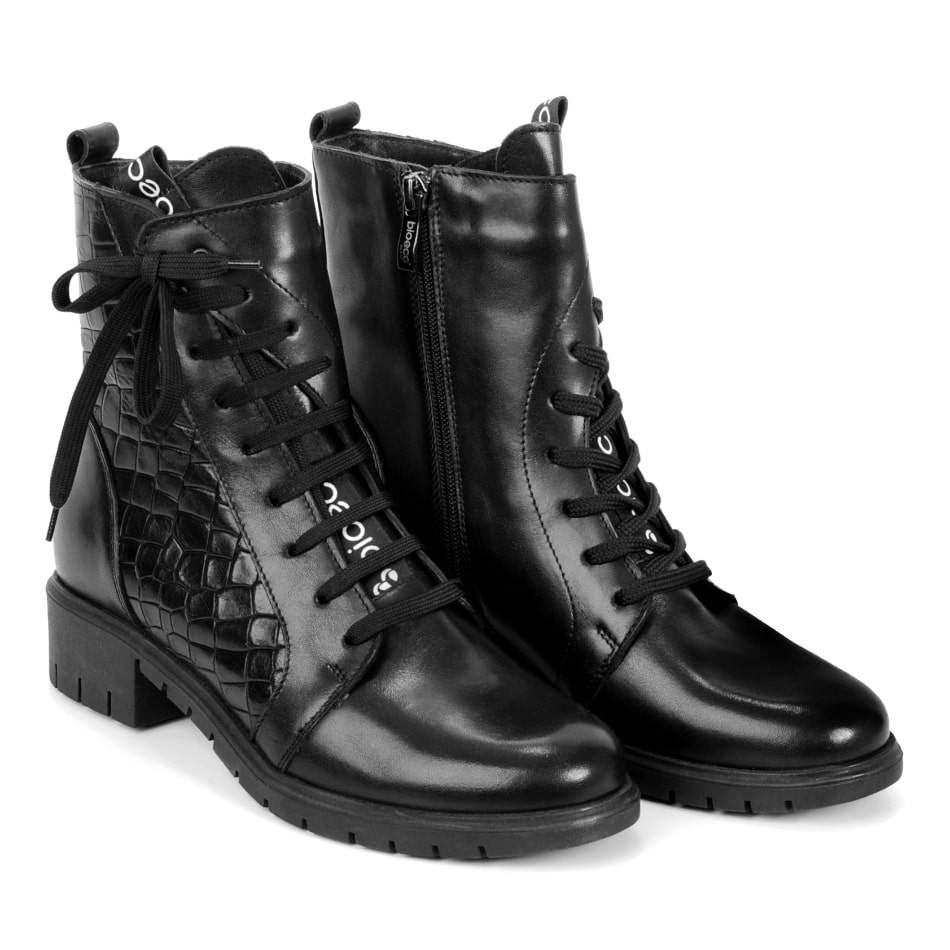  Black lace-up boots with BIOECO tape