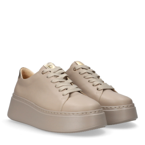  Beige leather sports shoes