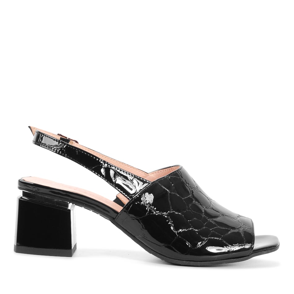 Czarne lakierowane sandały z motywem krokodyla