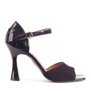 Black suede sandals with a patent heel
