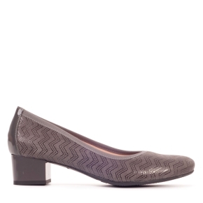 Gray pumps with decorative leather