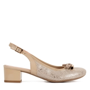 Beige leather pumps with an ornament